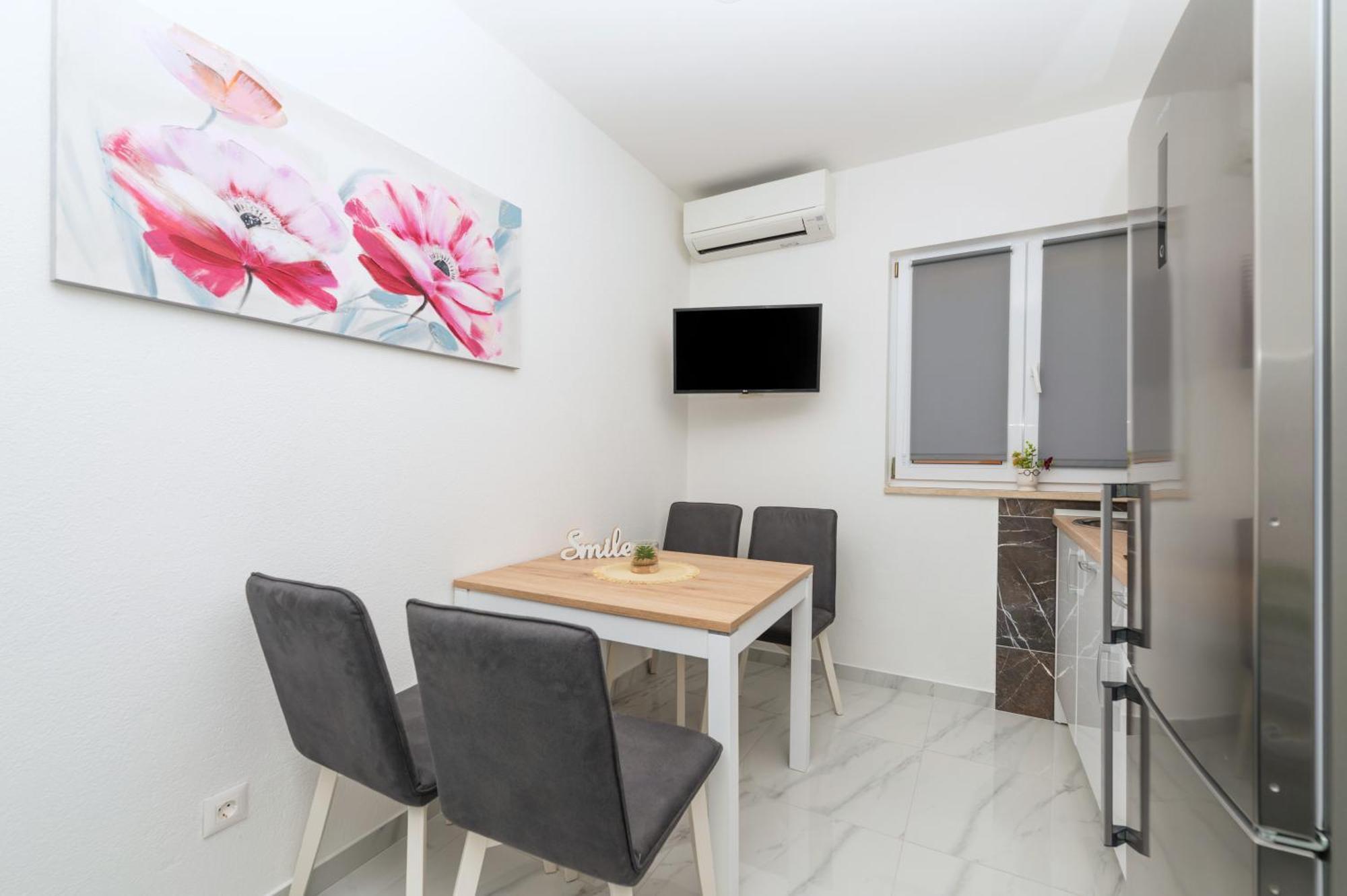 Apartmants Sestic 图彻皮 外观 照片